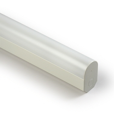 LED-yleisvalaisin Jono AVR66 IP44, 900mm, 15W/840 E